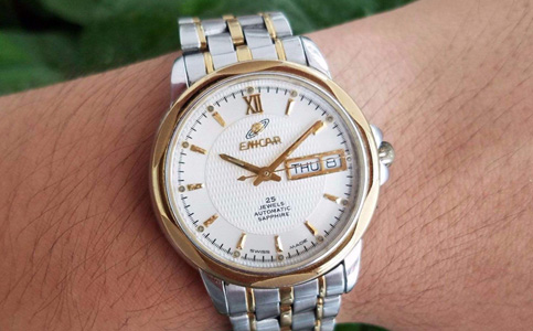 英納格手表修理部電話（英納格手表機(jī)芯生銹怎么辦？）