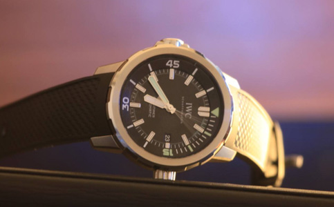 萬國手表售后維修點(萬國手表走時出現問題后的處理方法)